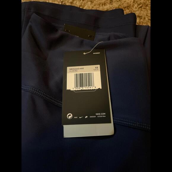 Nike Victory Women's Full-Coverage Straight-Leg Swim Pants - Picture 7 of 11